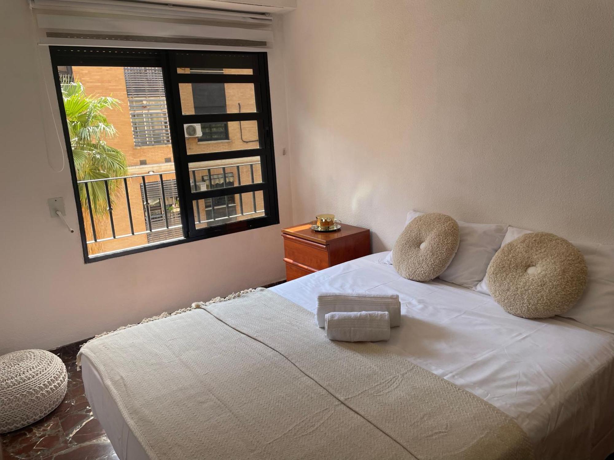 Habitacion Cerca Del Centro De Valencia Apartment Exterior photo